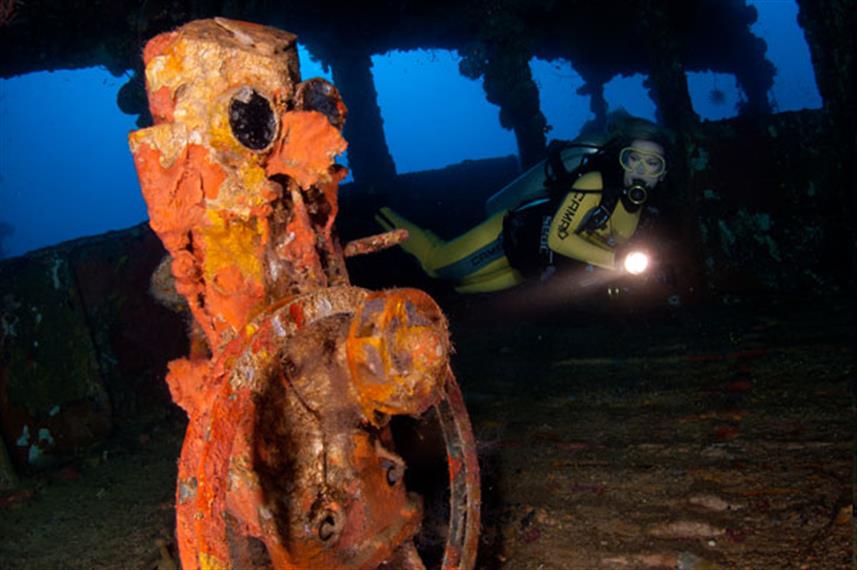 Nippo Maru Shipwreck - Truk Lagoon