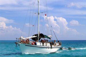 Blackbeard's Sea Explorer - Bahamas Liveaboard Diving