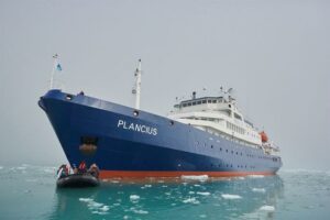 MV Plancius - Antarctica Liveaboard Scuba Diving